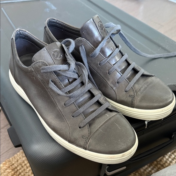 Ecco Men's Leather Sneakers - Dark Gray and White | EU 43 | USA 9-9.5 - Picture 3 of 11